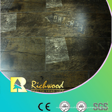 8.3mm Woodgrain-Beschaffenheits-schallabsorbierender Laminat-Boden